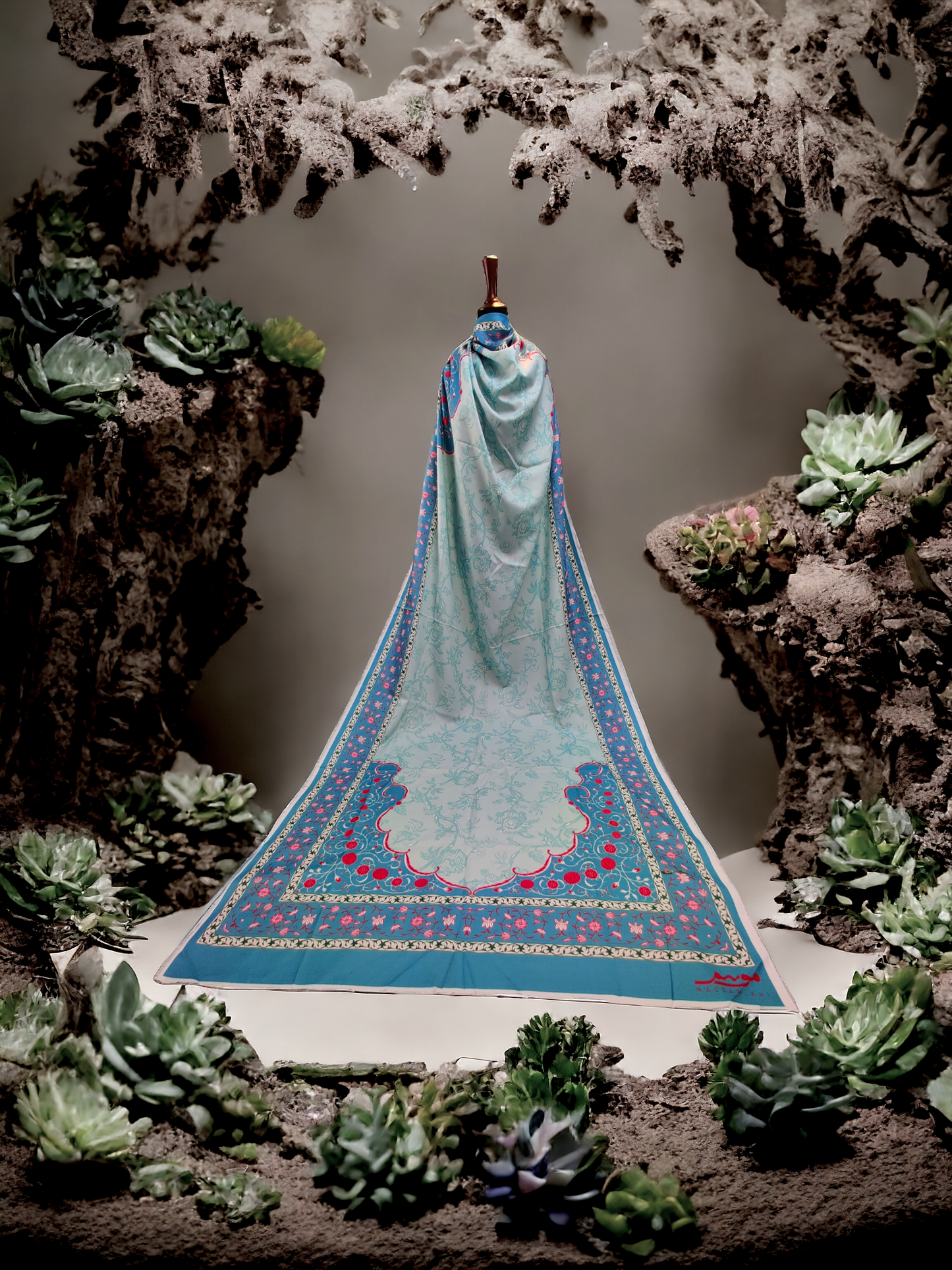 SHAWL - FOUR